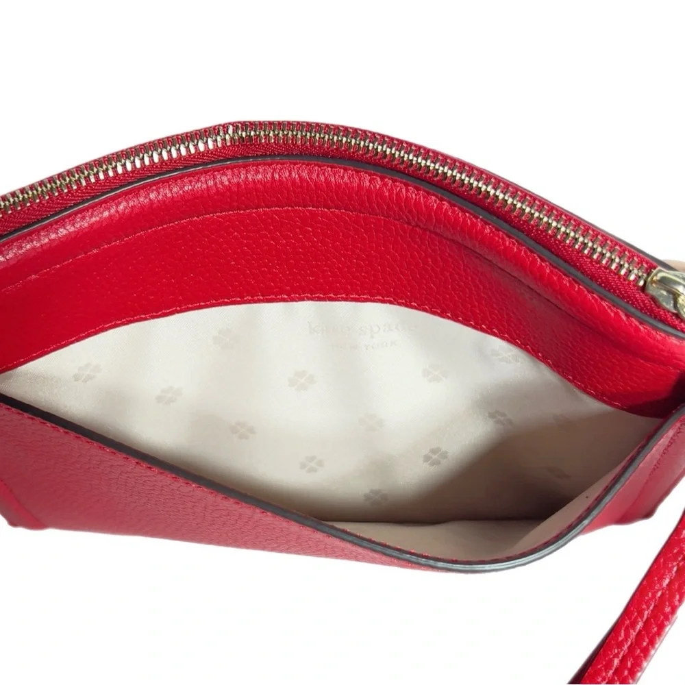 🆕 NWT Kate Spade Large Red Pebbled Leather Wristlet
